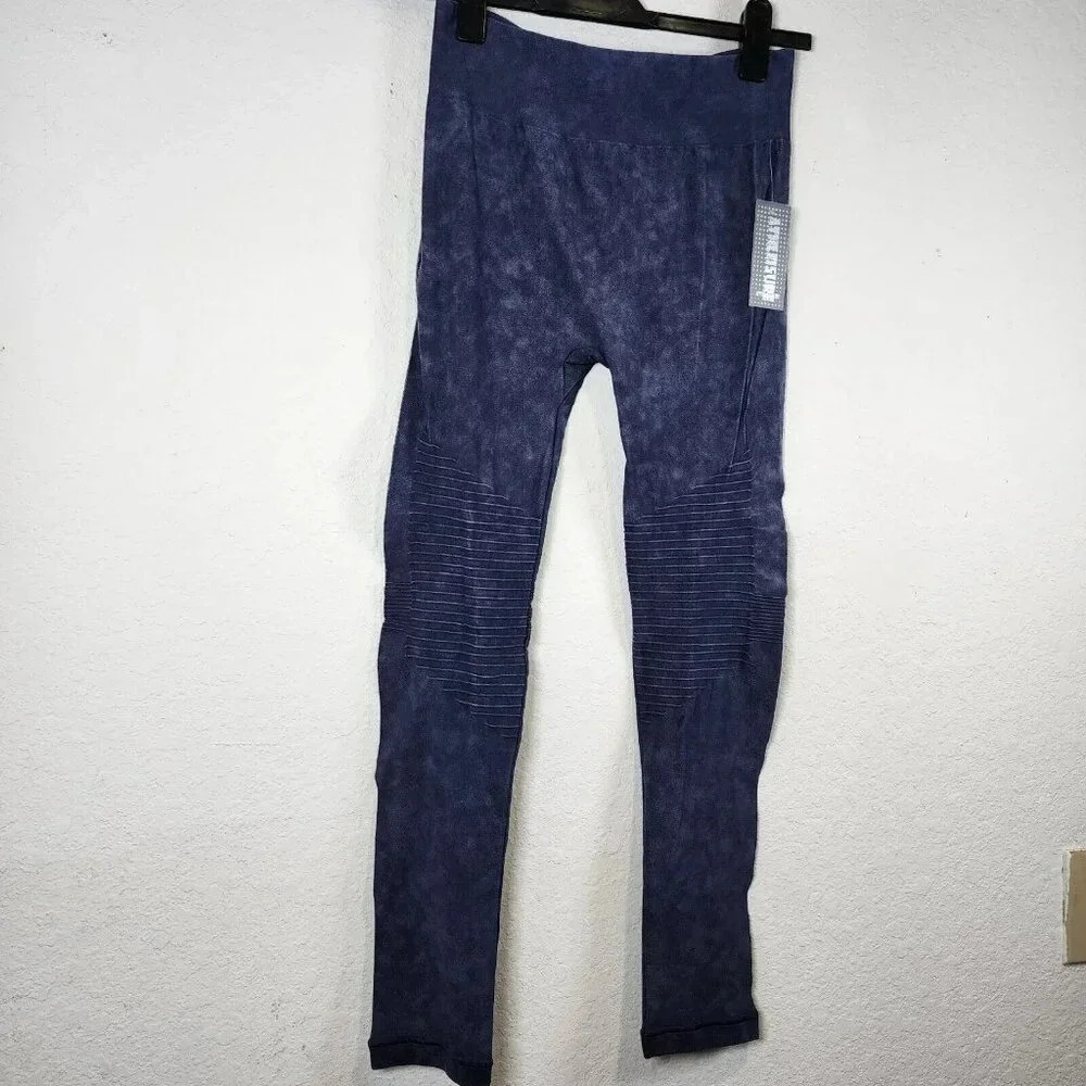 Athleisure Leggings Women's Plus One Tie Die Blue  Pleated Legs